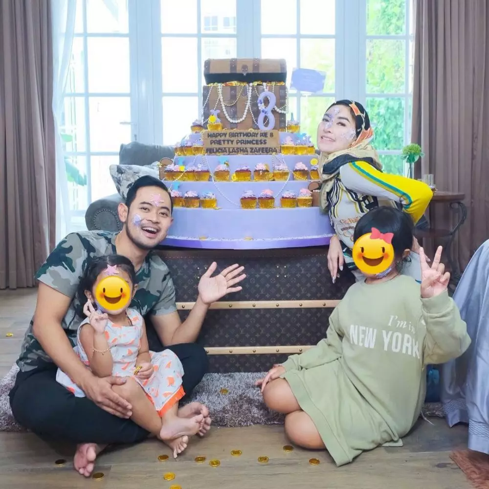 Momen Gilang Juragan99 rayakan ultah anak dari berbagai sumber