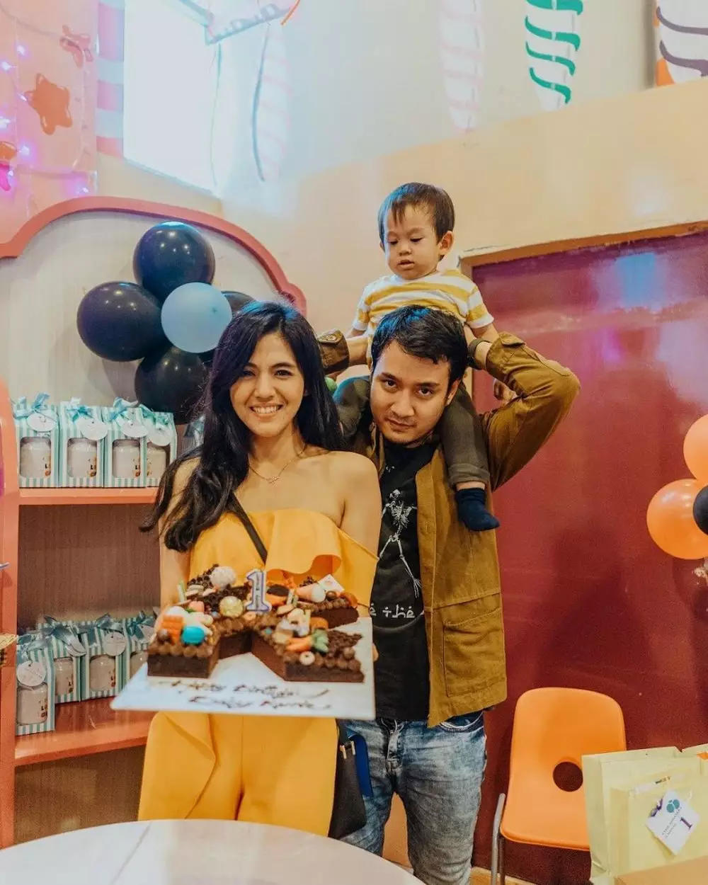 dj una gugat cerai ini penyebabnya © 2021 Berbagai Sumber dj una gugat cerai ini penyebabnya © 2021 Berbagai Sumber