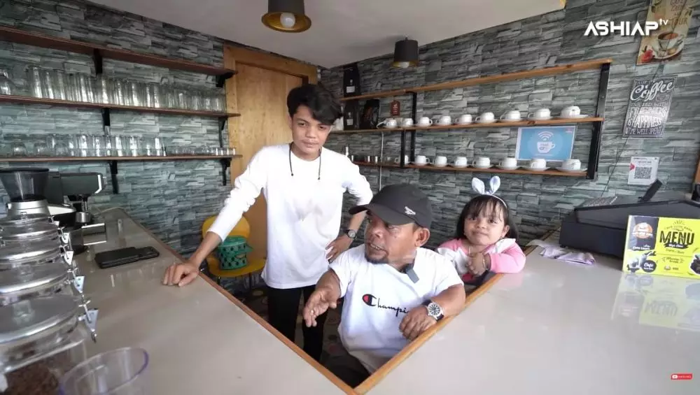 Komedian rambah bisnis kuliner dari berbagai sumber Komedian rambah bisnis kuliner dari berbagai sumber