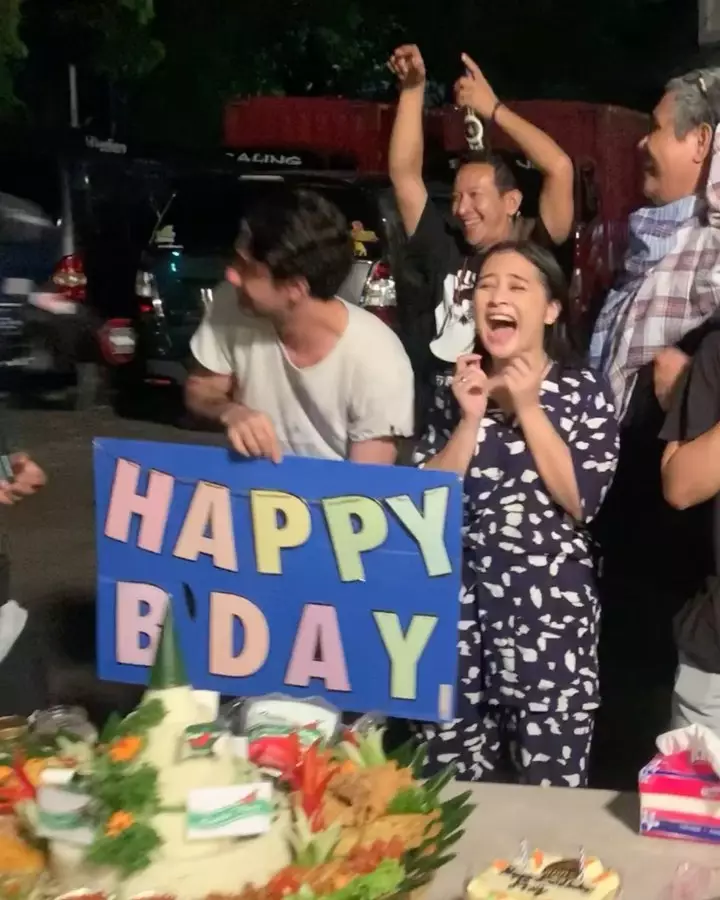 momen ulang tahun prilly © instagram momen ulang tahun prilly © instagram