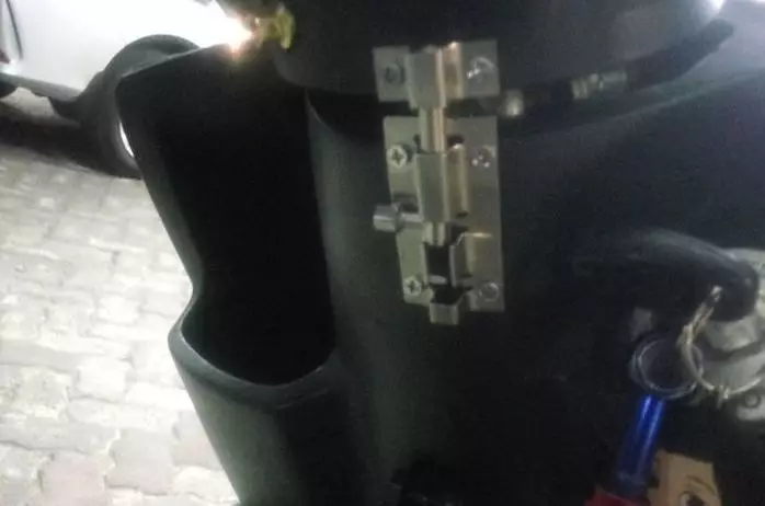 pengganti kunci motornya aneh-aneh © 2021 1cak.com