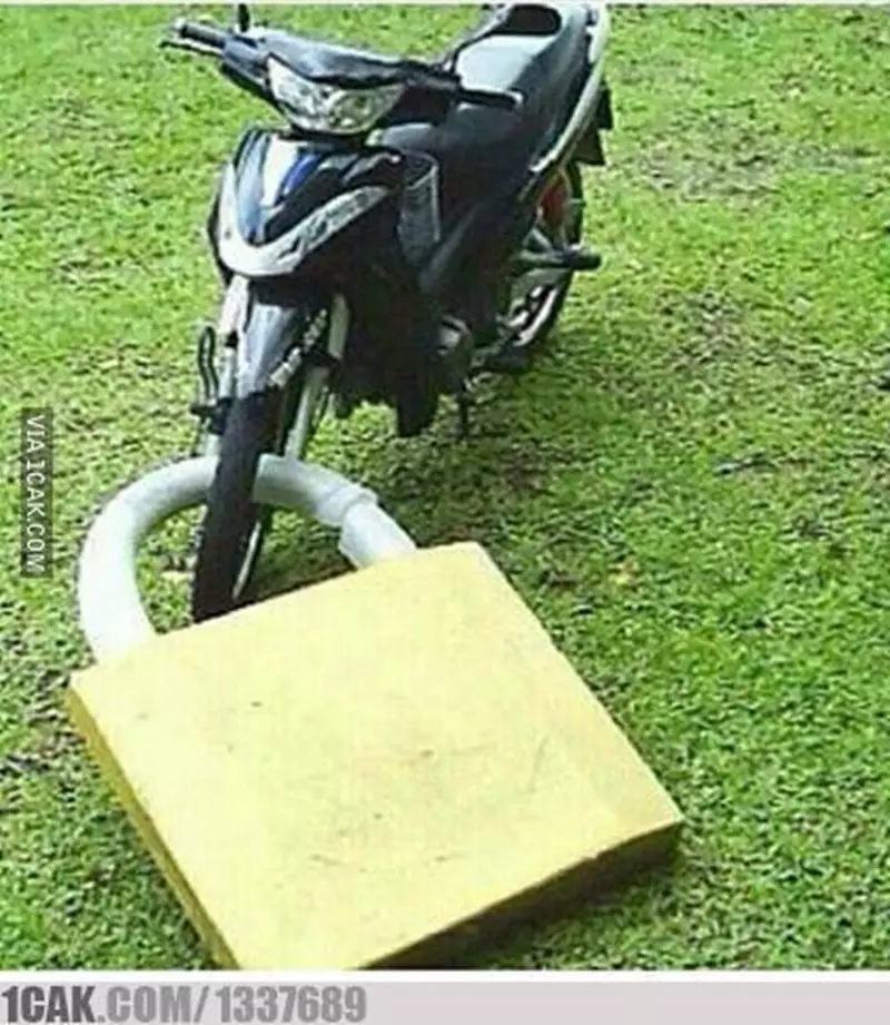 pengganti kunci motornya aneh-aneh © 2021 1cak.com