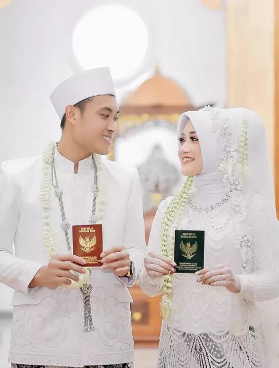 Potret pernikahan pebulu tangkis © berbagai sumber