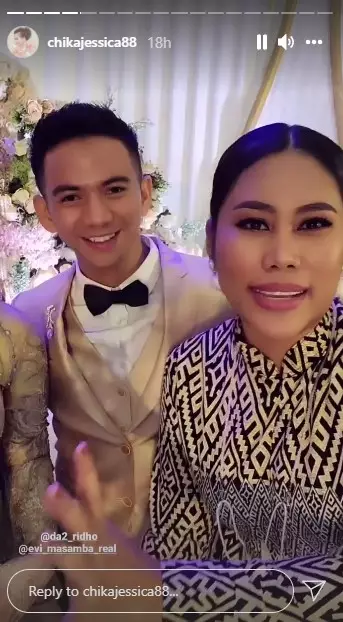 Gaya seleb hadiri resepsi Ridho DA dari berbagai sumber Gaya seleb hadiri resepsi Ridho DA dari berbagai sumber