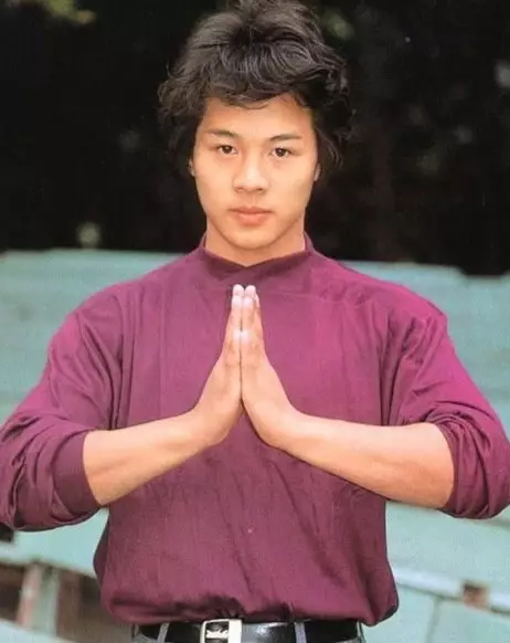 Potret masa muda aktor laga Mandarin dari berbagai sumber