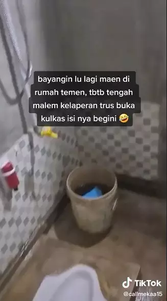 pintu kamar mandi ini unik banget © 2021 TikTok pintu kamar mandi ini unik banget © 2021 TikTok
