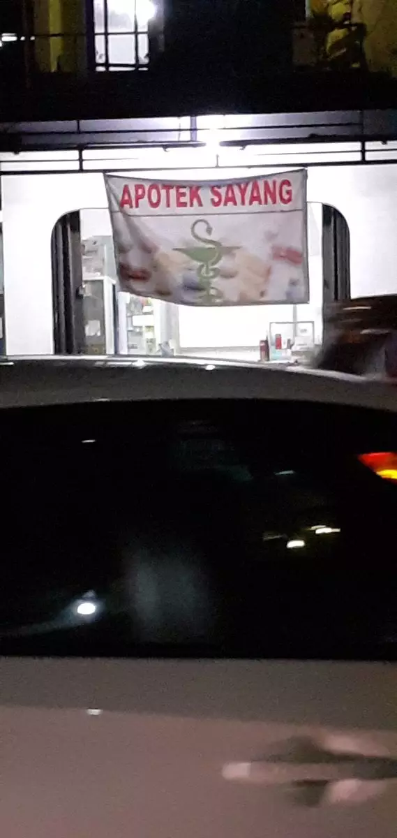 lagu dan penyanyi jadi nama warung lucu © 2021 twitter.com