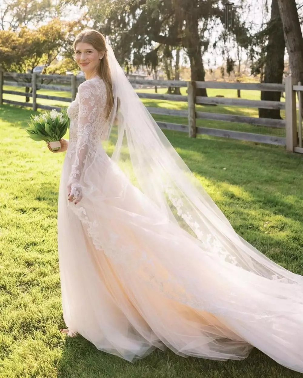 potret pernikahan anak Bill Gates dari berbagai sumber