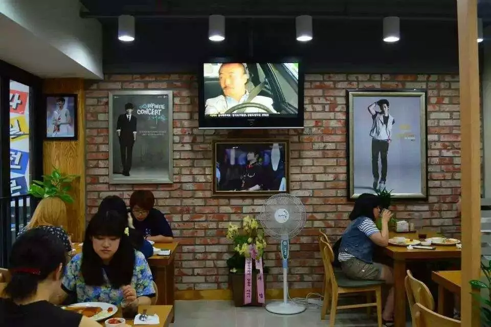 idol K-Pop terjun jadi pebisnis Berbagai sumber 