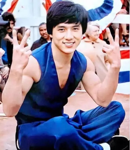 masa muda Jackie Chan © 2021 brilio.net masa muda Jackie Chan © 2021 brilio.net