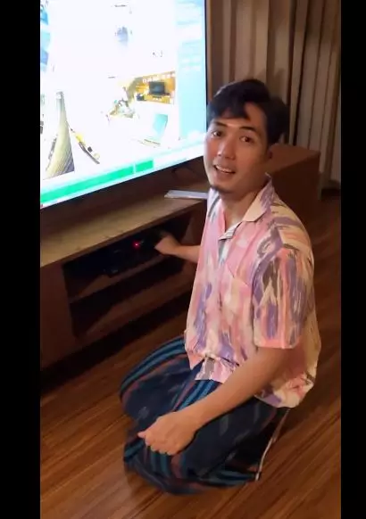 Nycta Gina unggah video detik-detik pintu mobilnya terbuka sendiri © 2021 Instagram