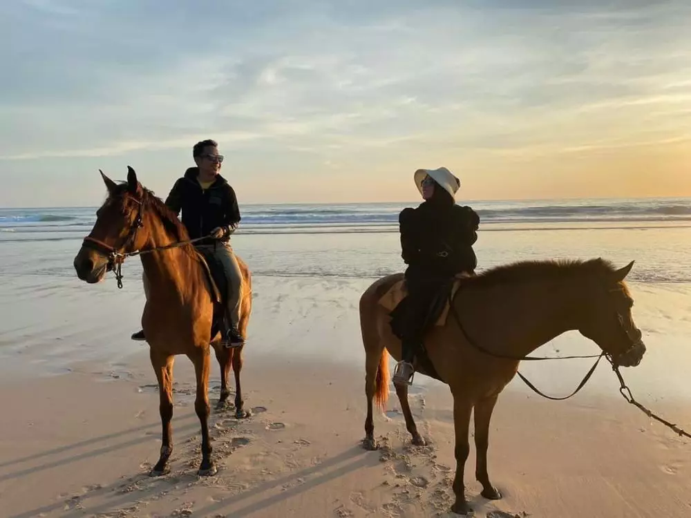 seleb pria saat berkuda © 2021 berbagai sumber