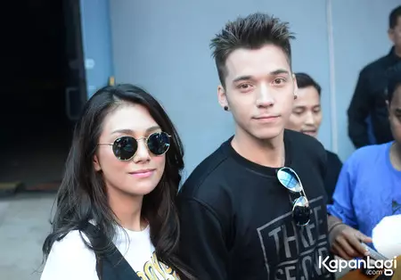 Perjalanan cinta Celine dan Stefan © 2021 brilio.net Perjalanan cinta Celine dan Stefan © 2021 brilio.net