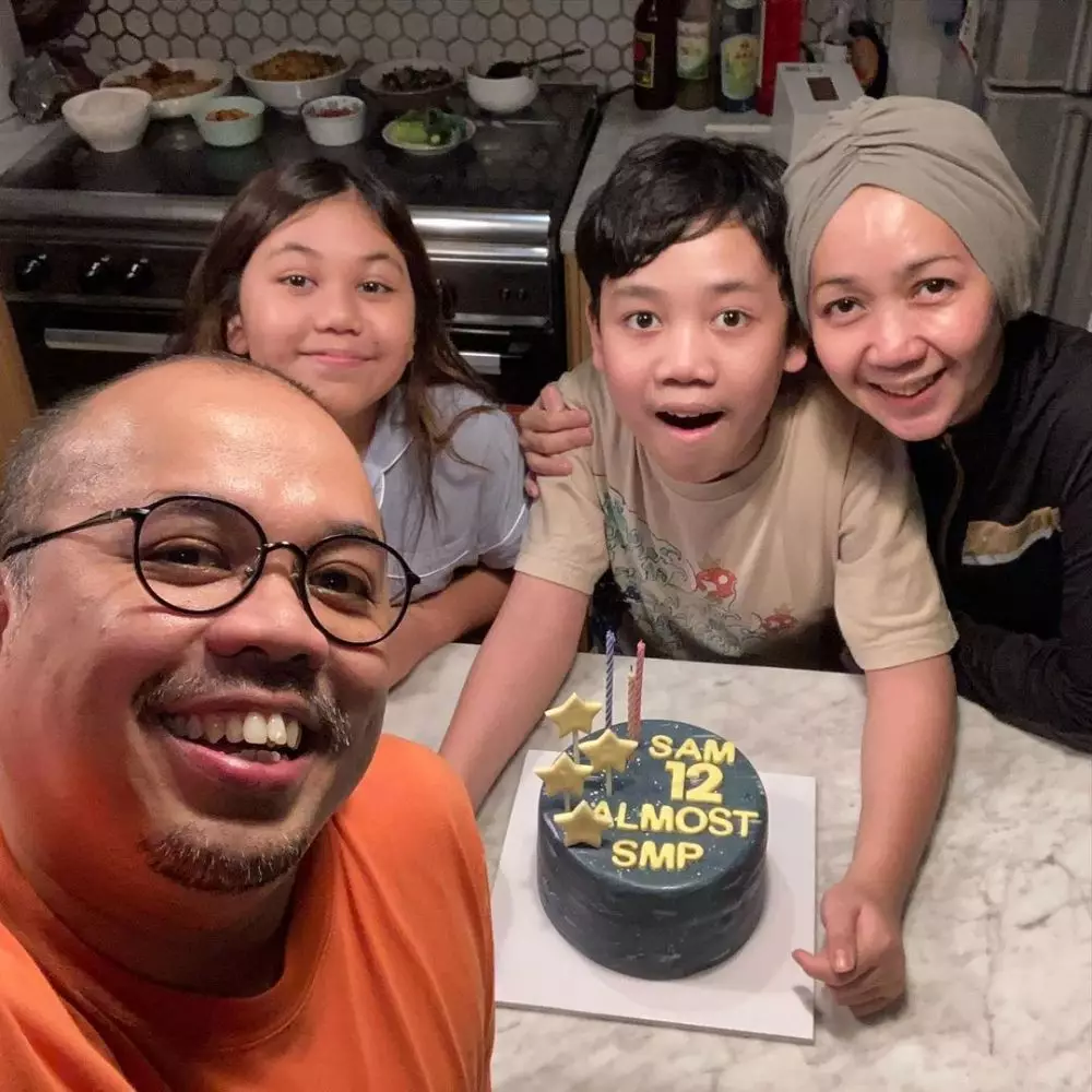 Pemain extravaganza bareng keluarga © 2021 brilio.net