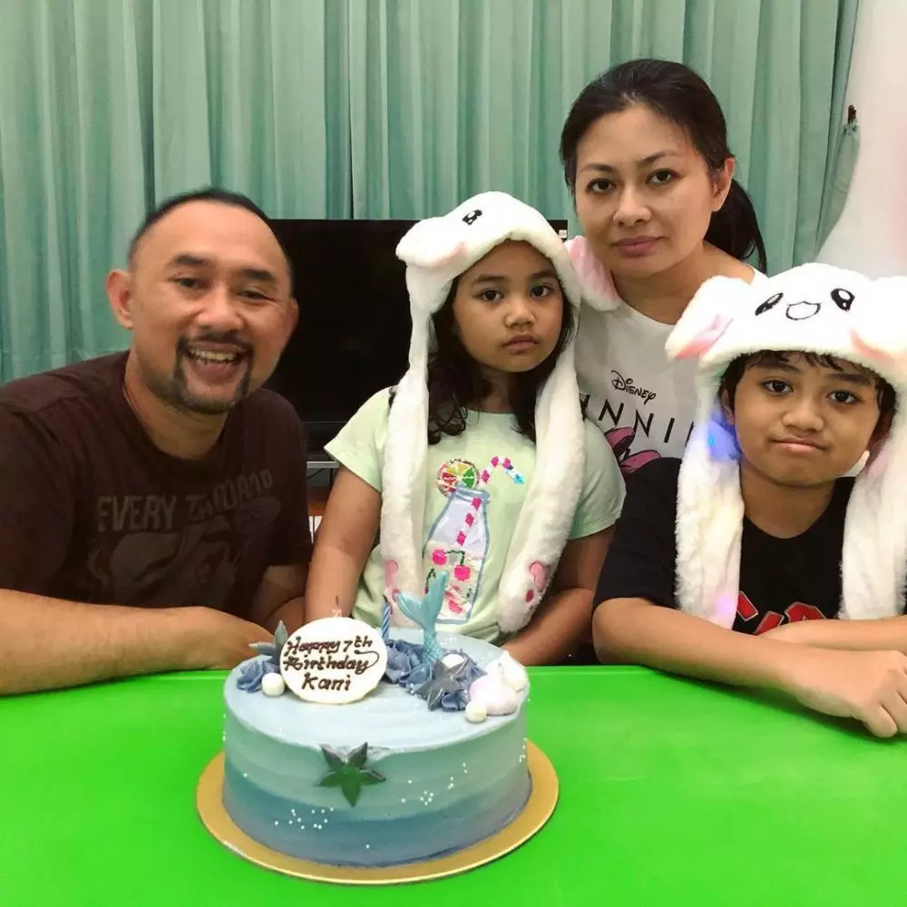 Pemain extravaganza bareng keluarga © 2021 brilio.net