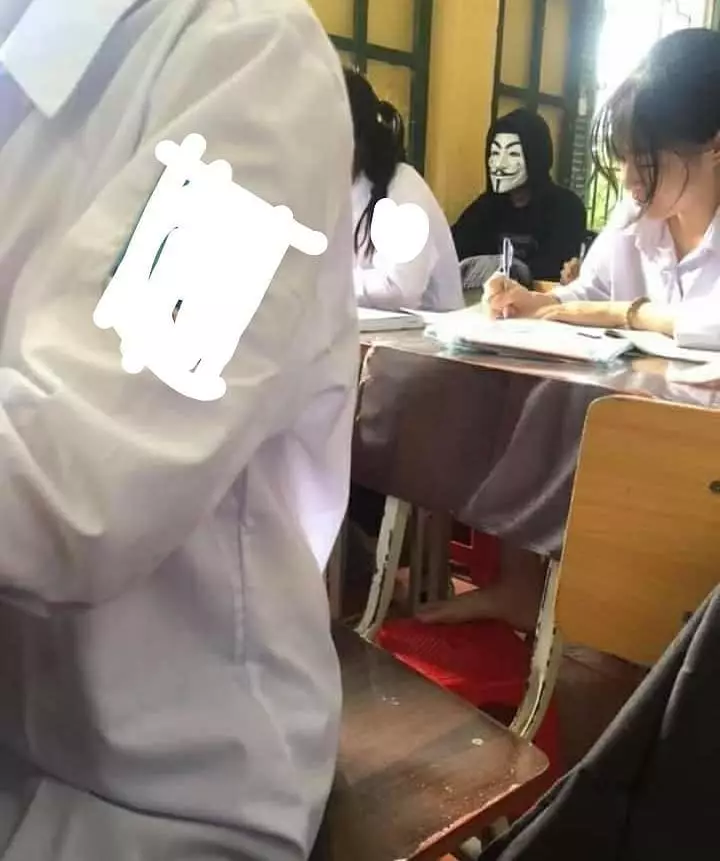 murid duduk paling belakang paling kocak © 2021 1cak.com