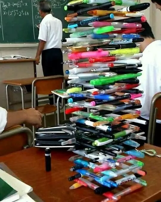 murid duduk paling belakang paling kocak © 2021 1cak.com