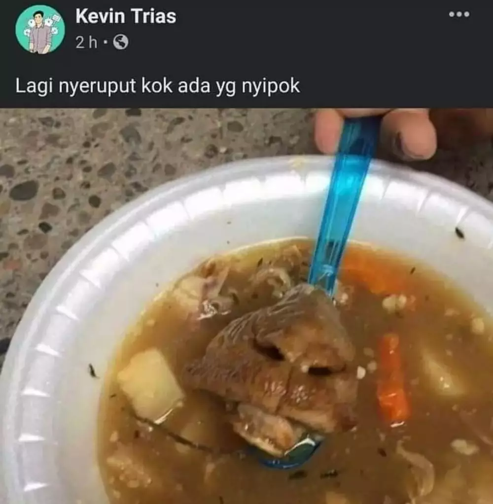 status fb pas di dapur nyeleneh banget © 2021 instagram.com