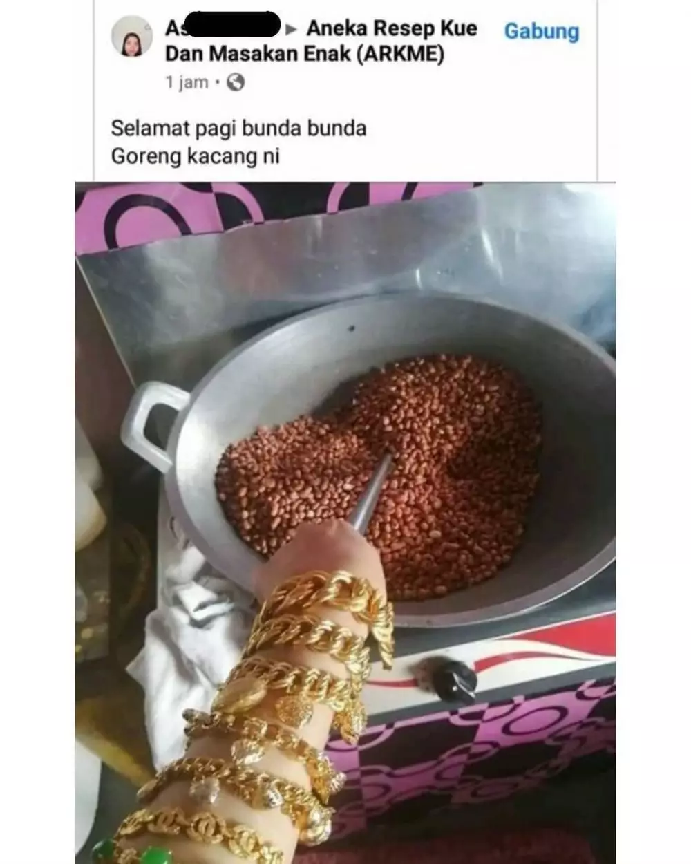 status fb pas di dapur nyeleneh banget © 2021 instagram.com