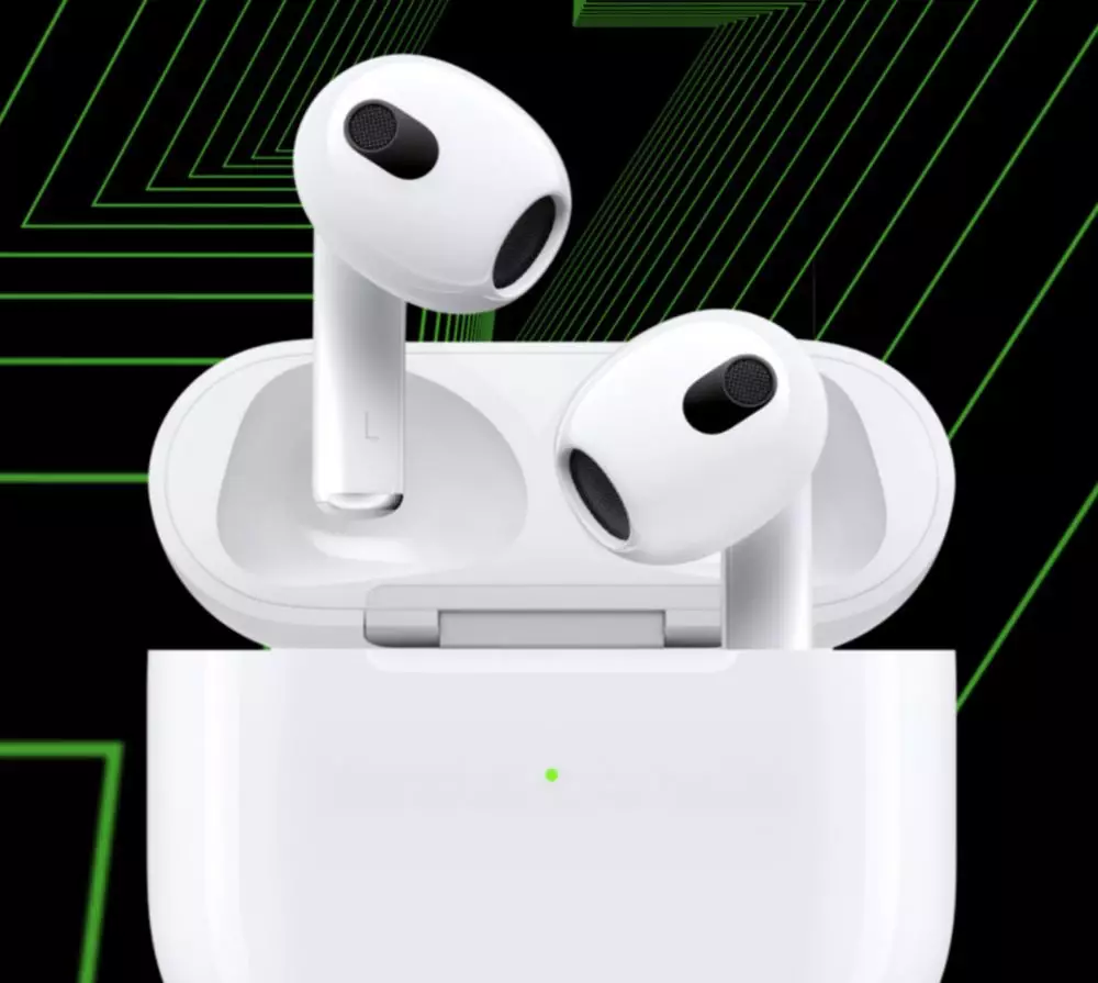 Bisa dengerin musik hingga 6 jam, ini 5 fitur menarik AirPods generasi 3 © 2021 brilio.net Bisa dengerin musik hingga 6 jam, ini 5 fitur menarik AirPods generasi 3 © 2021 brilio.net