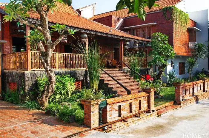 Rumah seleb bergaya tradisional berbagai sumber