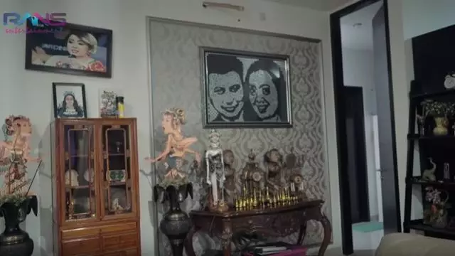 Rumah seleb bergaya tradisional berbagai sumber