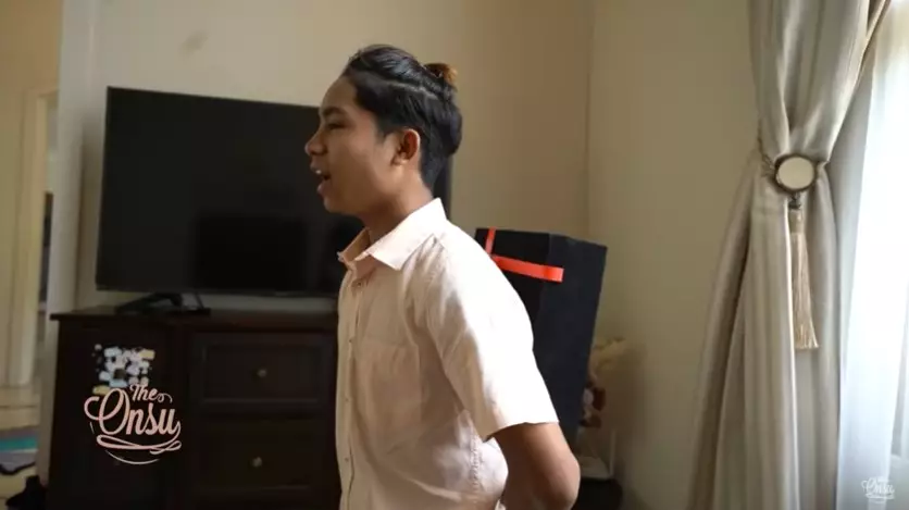 Betrand Peto beri kejutan anniversary © YouTube