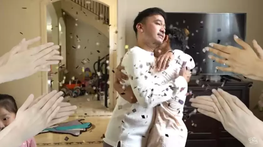 Betrand Peto beri kejutan anniversary © YouTube