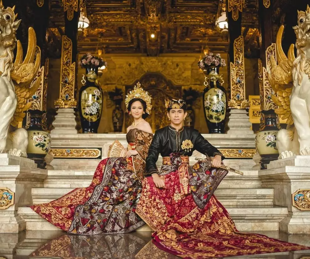 seleb prewedding adat bali © instagram seleb prewedding adat bali © instagram