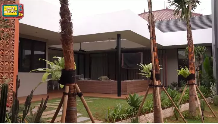 detail rumah maia estianty usai renovasi © YouTube detail rumah maia estianty usai renovasi © YouTube