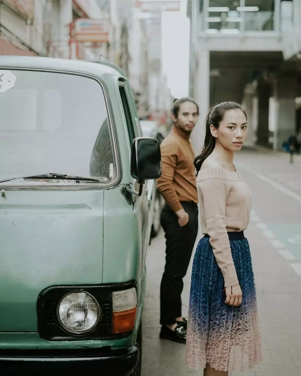 Gaya prewedding street style seleb Berbagai sumber 