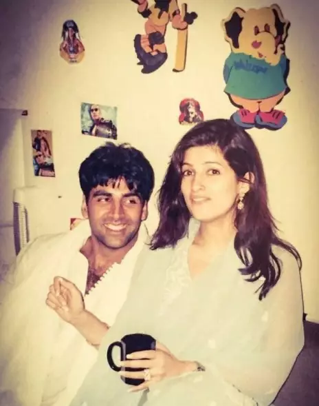 potret masa muda Akshay Kumar © Instagram potret masa muda Akshay Kumar © Instagram