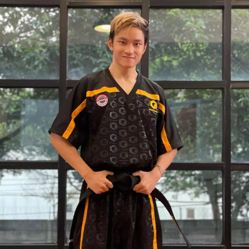 pesona 7 anak presenter tampan ini bikin jatuh hati Instagram