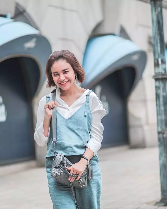 Inspirasi mix and match outfit Rossa © Instagram Inspirasi mix and match outfit Rossa © Instagram