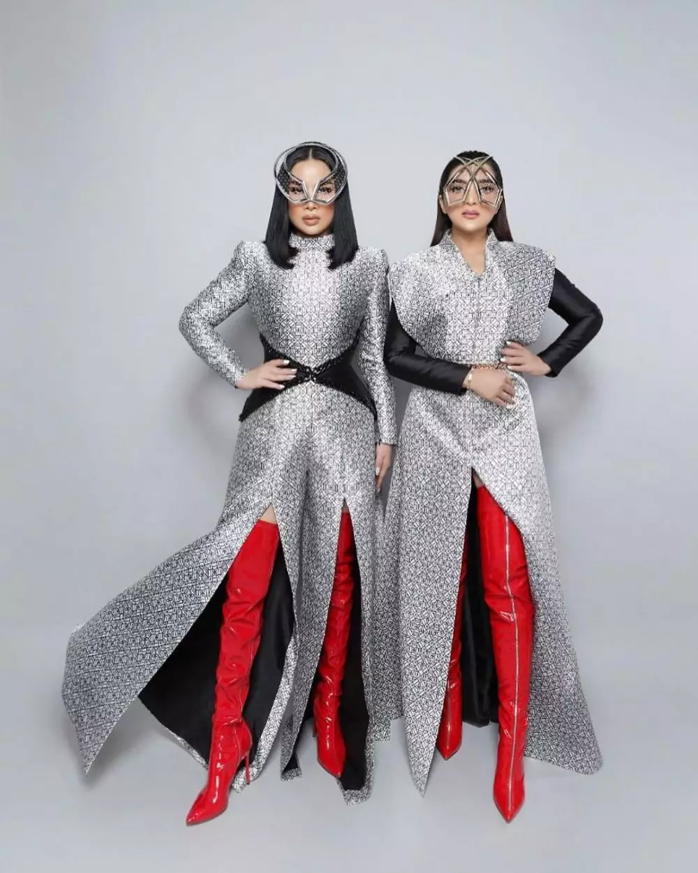 potret Titi DJ dan Ashanty bak Superwoman Instagram © 2021 brilio.net potret Titi DJ dan Ashanty bak Superwoman Instagram © 2021 brilio.net