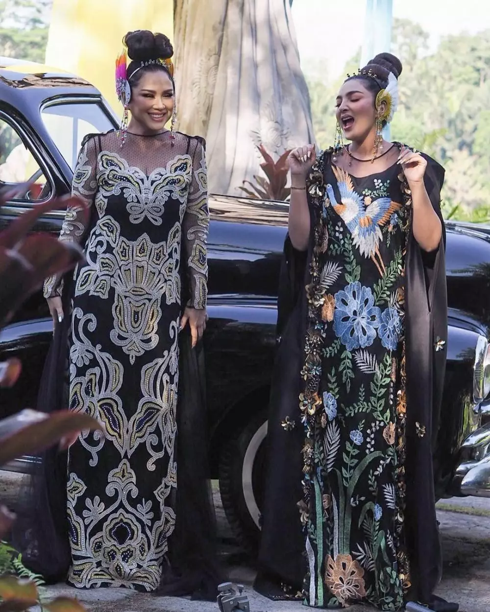 potret Titi DJ dan Ashanty bak Superwoman Instagram © 2021 brilio.net potret Titi DJ dan Ashanty bak Superwoman Instagram © 2021 brilio.net