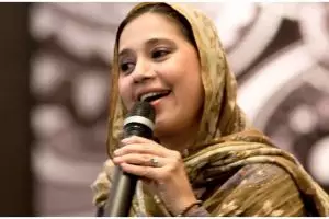 5 Makanan dan minuman ini bikin Ayu Azhari bugar di usia 51 tahun