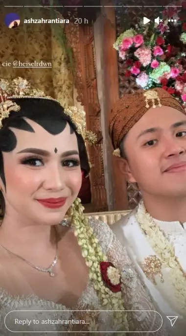 Ashilla Zee eks Blink menikah dengan Heisel Bolang © berbagai sumber Ashilla Zee eks Blink menikah dengan Heisel Bolang © berbagai sumber