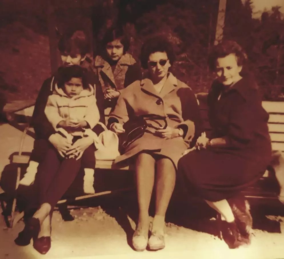 bukti thalita mirip sang nenek saat muda © instagram