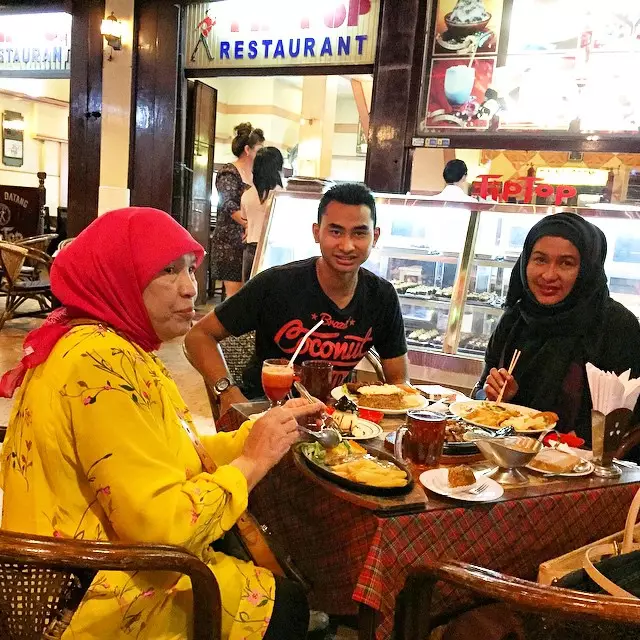 keluarga tommy sugiarto Instagram keluarga tommy sugiarto Instagram