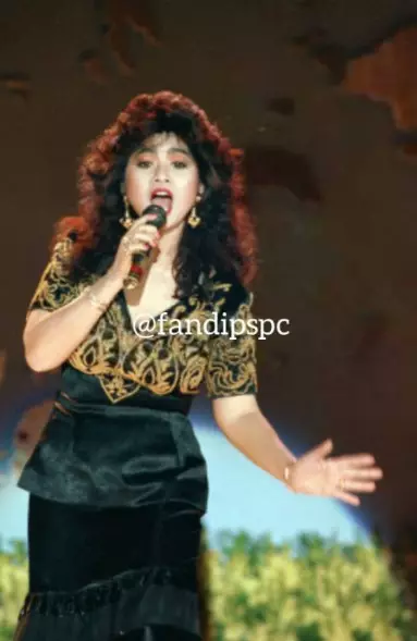 potret masa muda Vina Panduwinata © berbagai sumber potret masa muda Vina Panduwinata © berbagai sumber