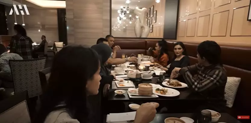 Momen dinner keluarga Hermansyah & Lemos © berbagai sumber