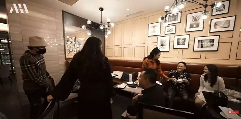 Momen dinner keluarga Hermansyah & Lemos © berbagai sumber