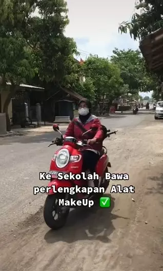 Kisah guru honorer gaji Rp 350 ribu © 2021 TikTok