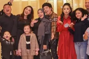 7 Potret kebersamaan keluarga Anang dan Krisdayanti dari masa ke masa