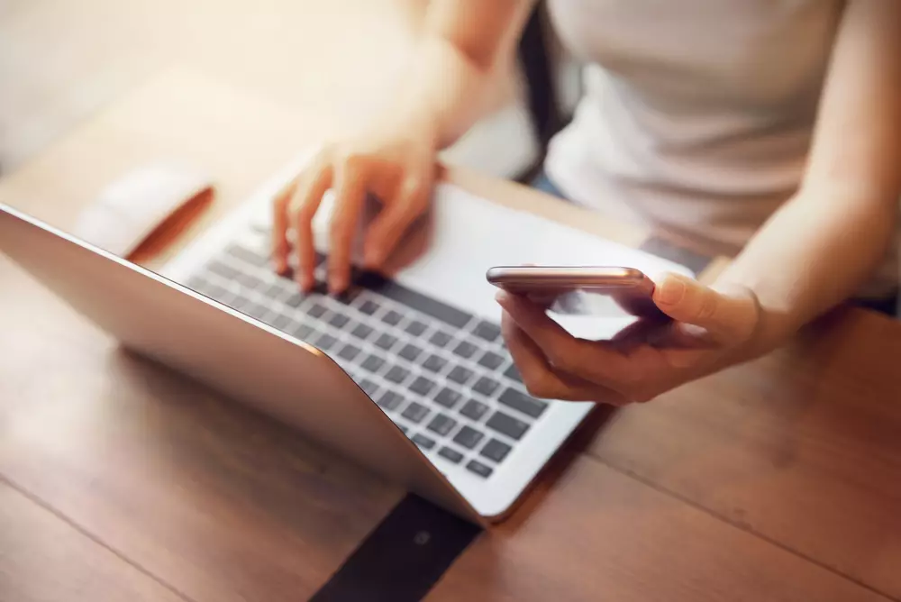 rahasia menghemat baterai © 2021 brilio.net