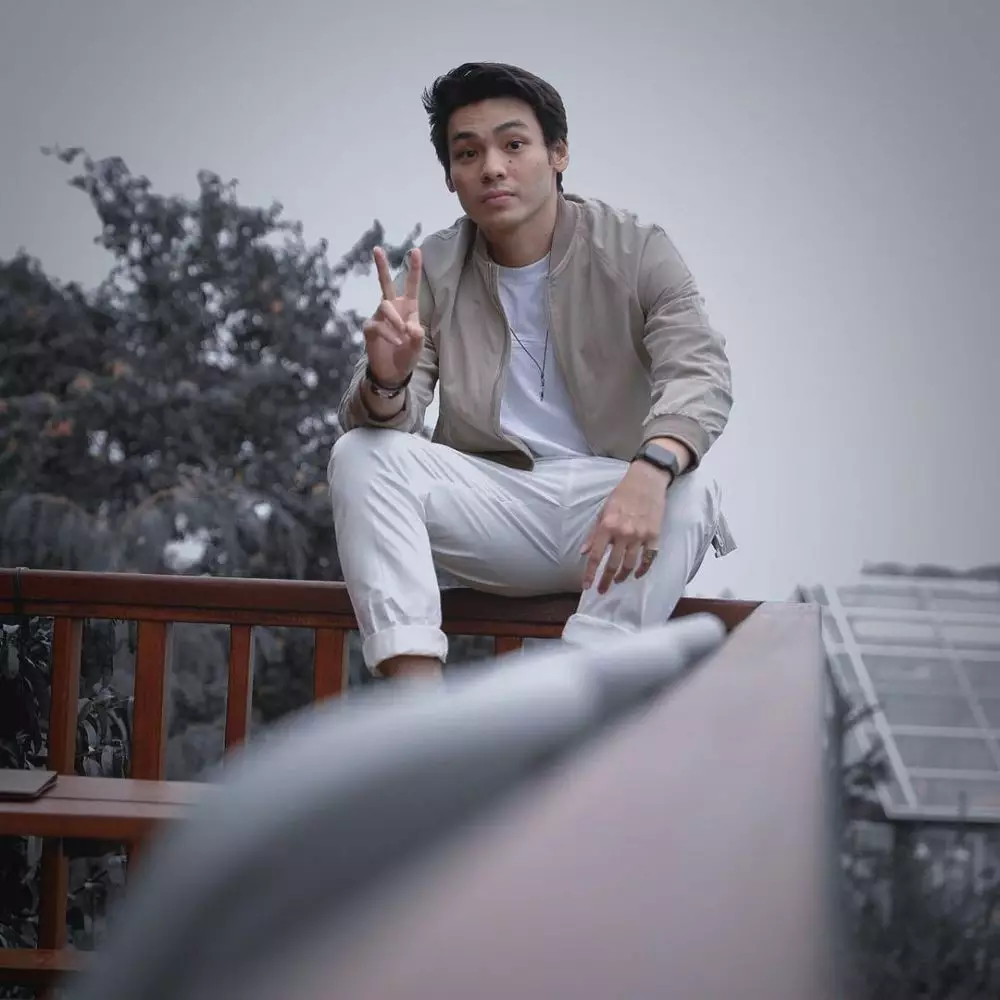 Fakta Rob Clinton Kardinal © Instagram