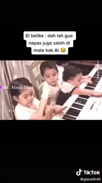 Viral video lawas Al Ghazali marahin El Rumi © TikTok Viral video lawas Al Ghazali marahin El Rumi © TikTok