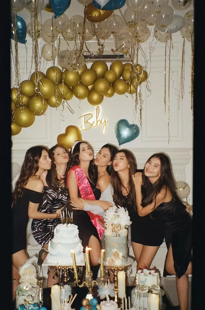 Beby Tsabina © 2021 Instagram