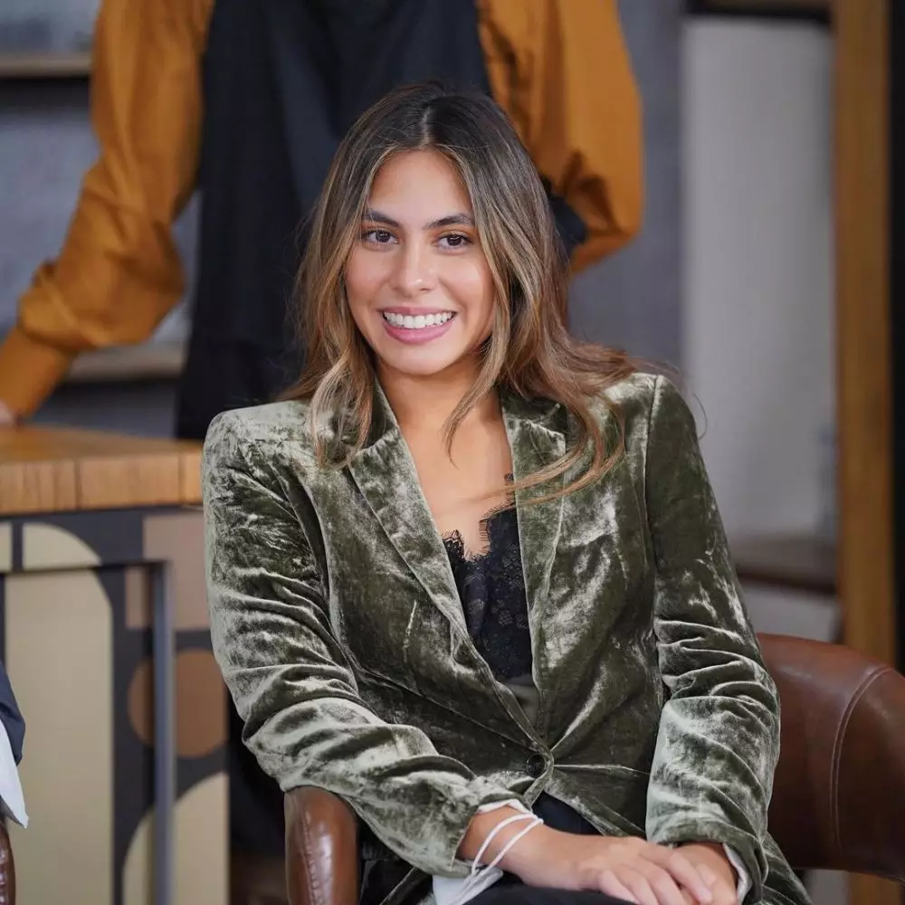 ucapan bangga Valerie Thomas © 2021 Instagram